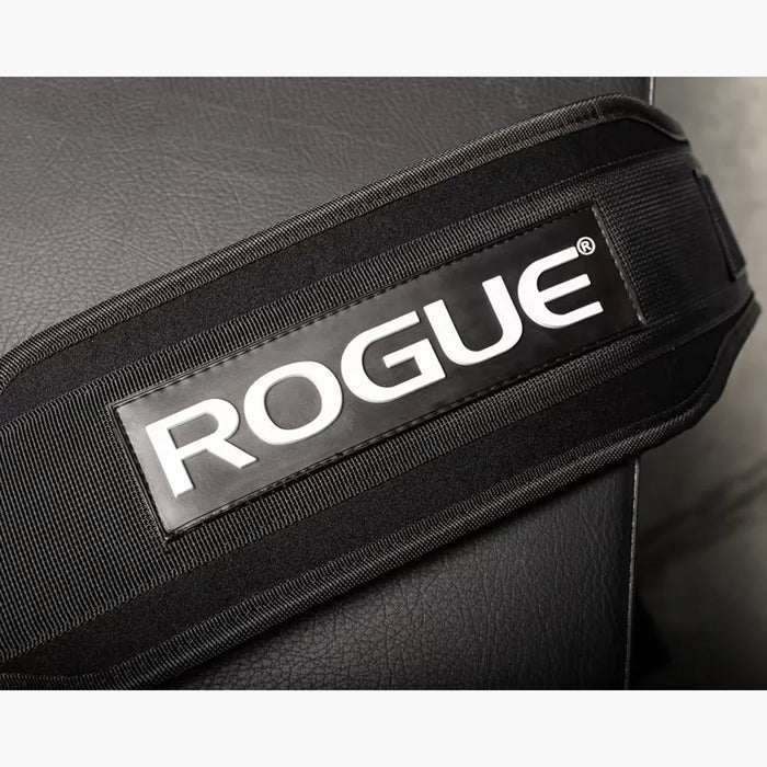 ROGUE 5インチナイロンウェイトリフティングベルト（2025年春頃入荷予定）