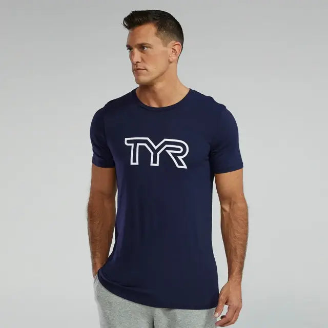 TYR メンズ ウルトラソフト ライトウェイト トライブレンドテックTシャツ - ビッグロゴ